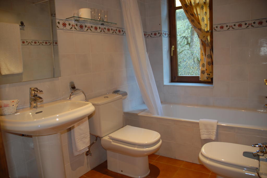 ホテル Casa Es Neres レス エクステリア 写真