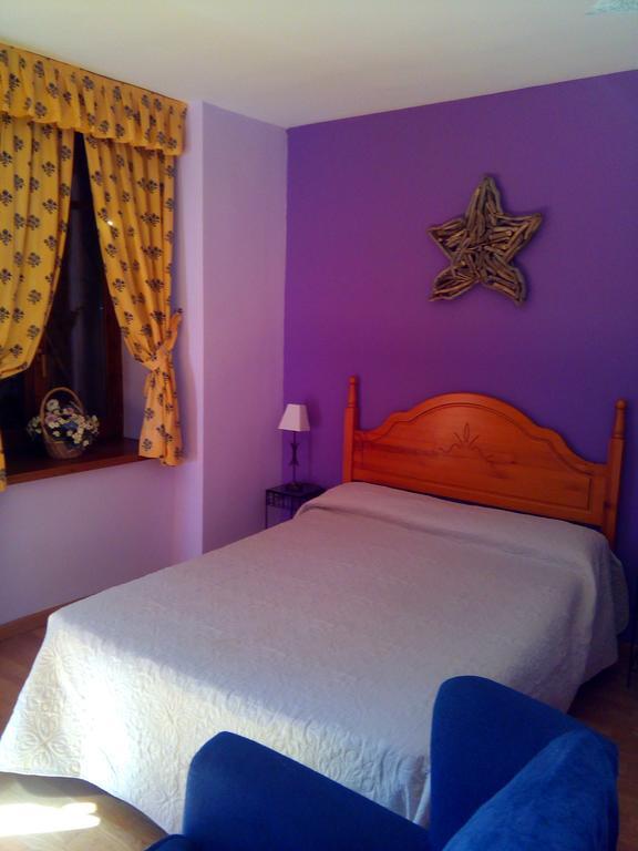ホテル Casa Es Neres レス エクステリア 写真
